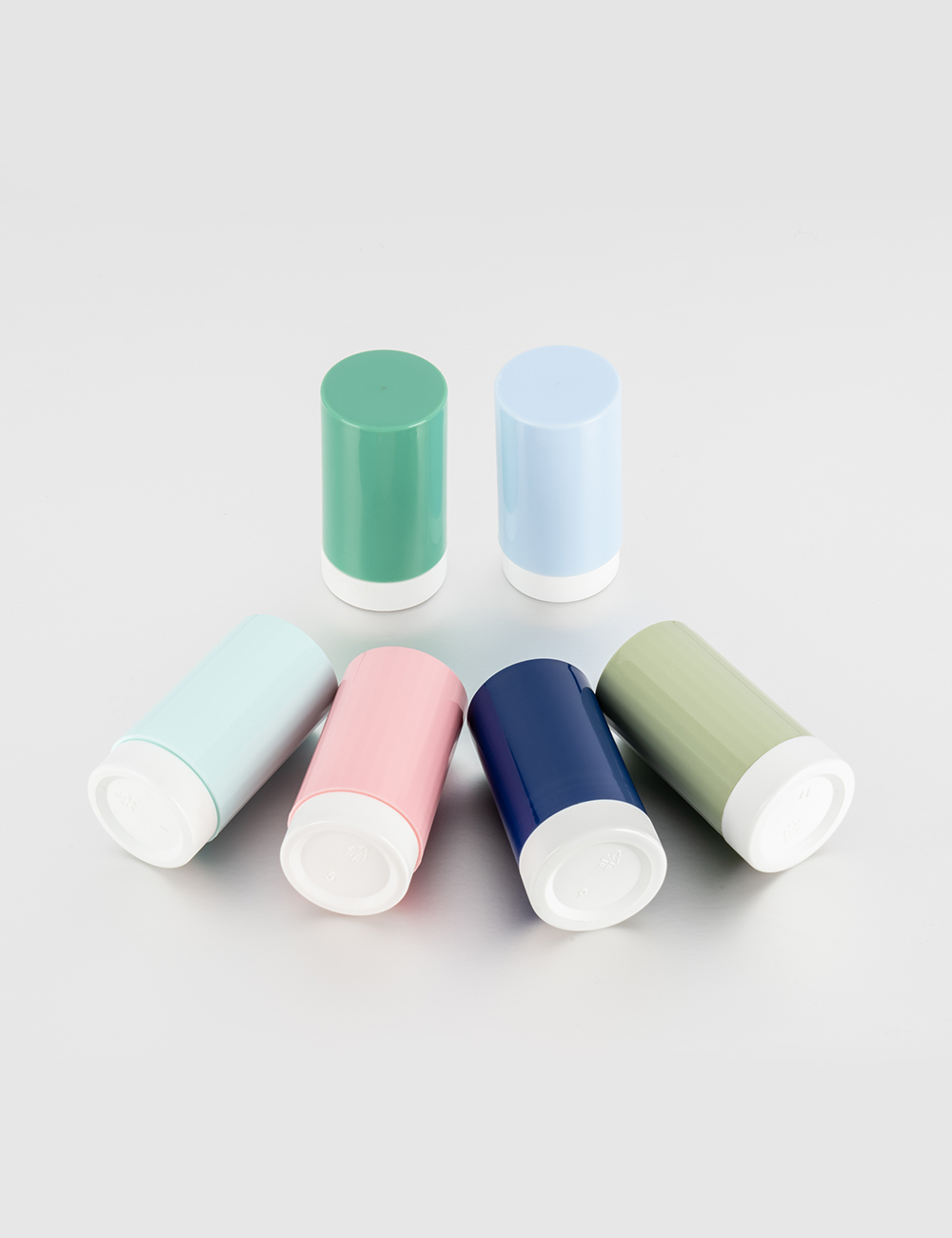 How do PETG Roll On Bottles handle the pressure from frequent use (e.g., rolling action) without experiencing deformation or leakage?